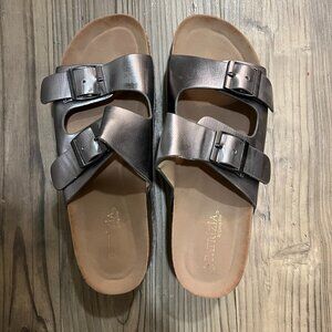 Patrizia by Spring Step “Moonshine” Pewter Metallic Sandals | Size 39 (US 8.5–9)